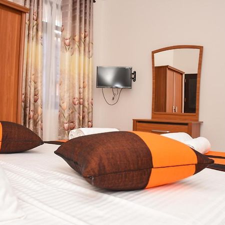 Aqua Glory Hotel Negombo Exterior foto